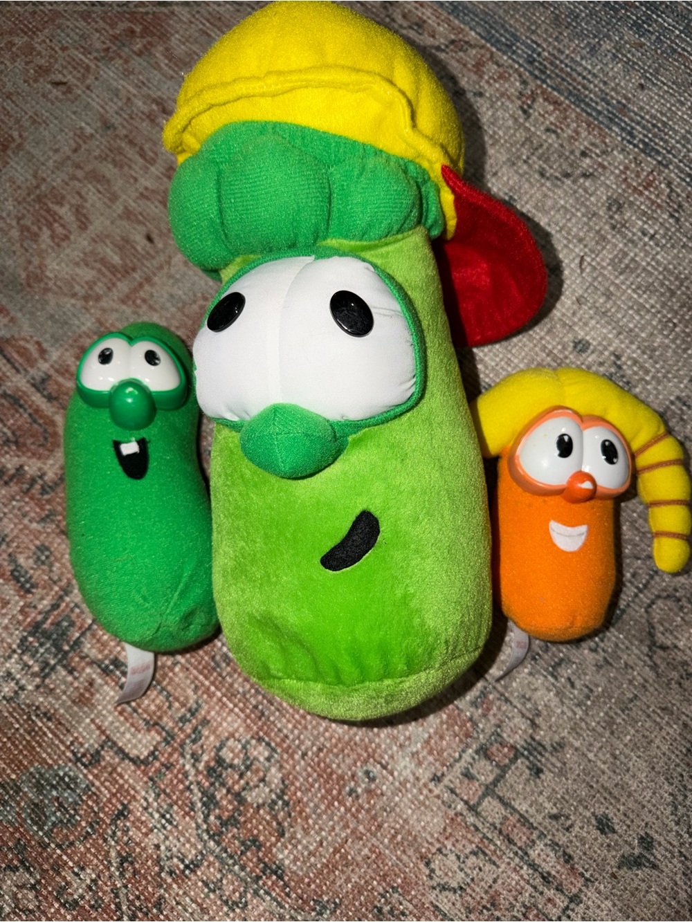 Vintage Veggie Tales Stuff Animals Laura Carrot Larry Cucumber Junior Asparagus - Picture 2 of 9